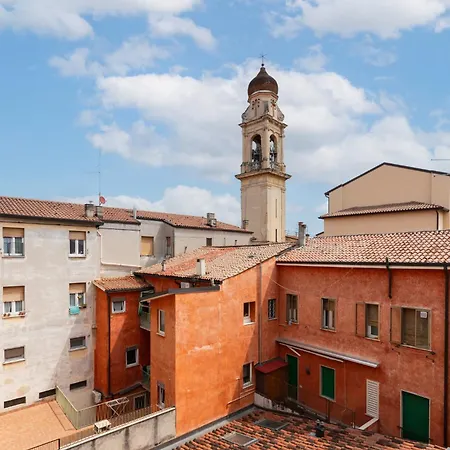 Domus - Ampia Residenza Filippini A Pochi Passi Dall'arena Appartement *